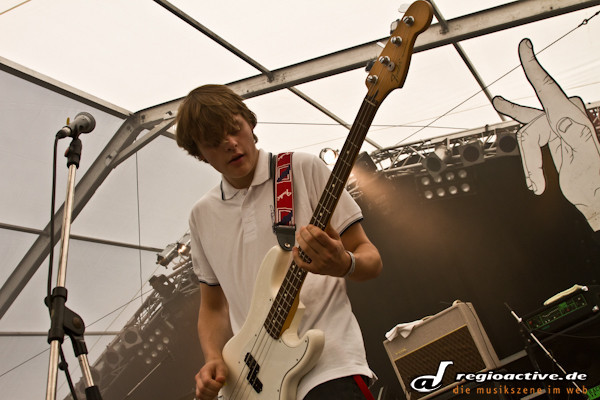 Kraftklub (live beim Mini Rock Festival, 2011)