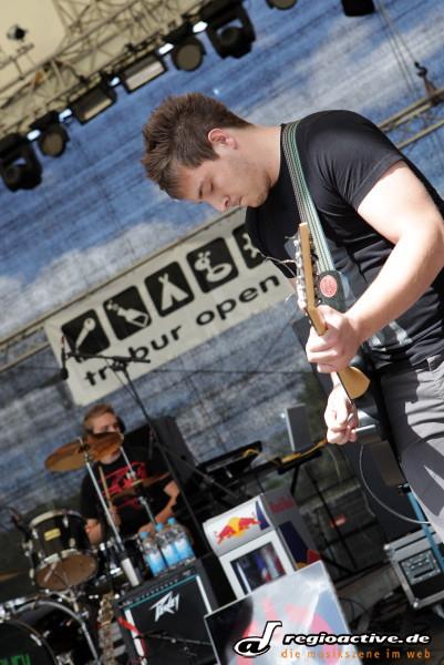 OffLine (live auf dem Trebur Open Air Festival-Sonntag 2011)